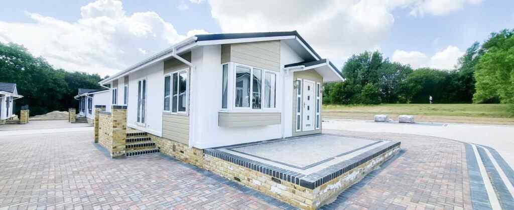 Residential 2 bed Park Home at Crowsheath Estate