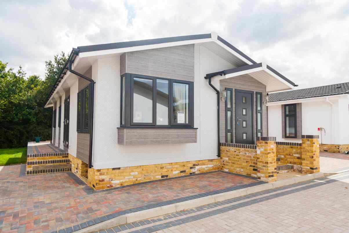 16 The Sandons a 2 bedroom 40'x20' park home